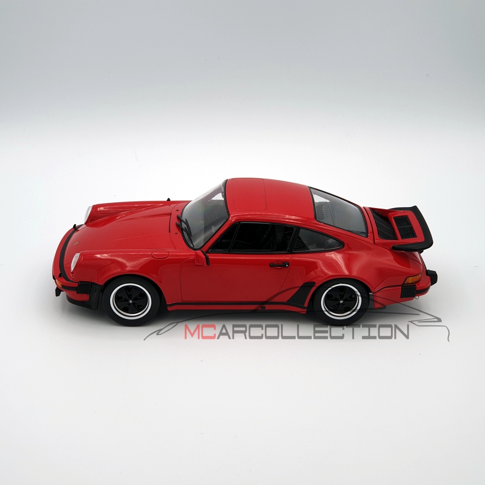 Porsche 911 (930) Turbo 3.0 martini 1976 1/18 KK scale KKDC180572 - Collection