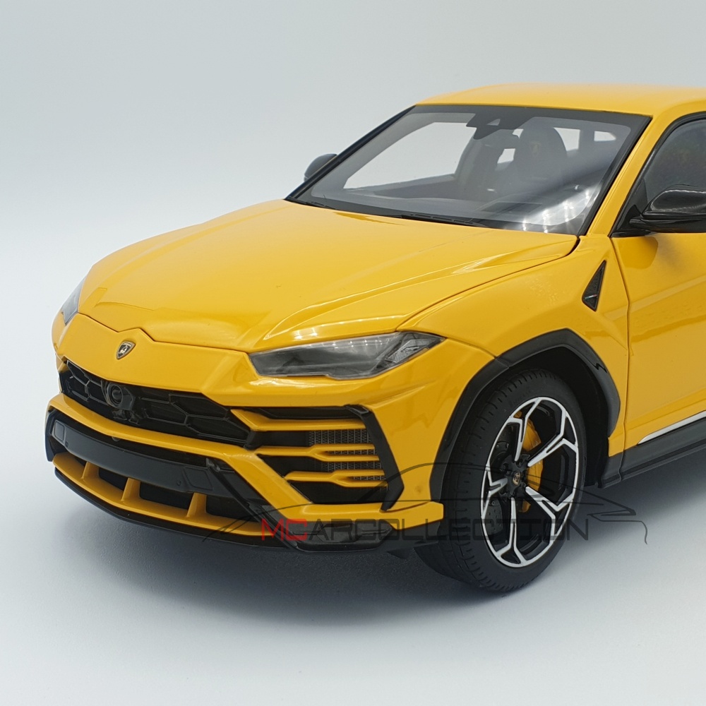 1:18 Lamborghini Urus 2018 Amarillo AUTOart | MCarcollection