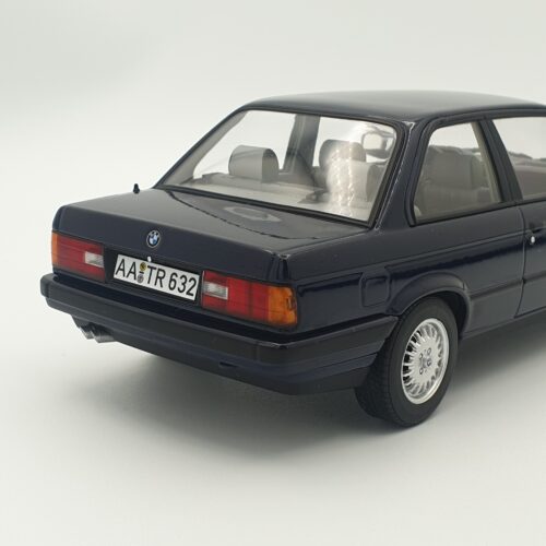 1:18 BMW E30 325i