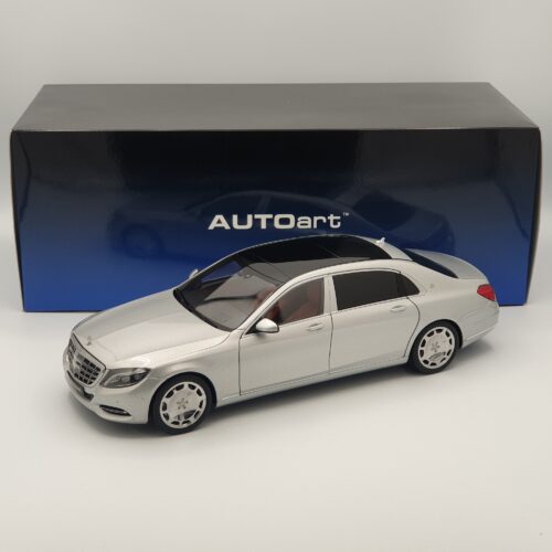 1:18 Mercedes Maybach S600