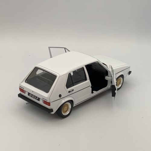 1:18 Volkswagen Golf L