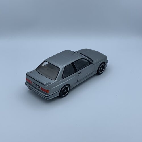 1:18 BMW E30 M3